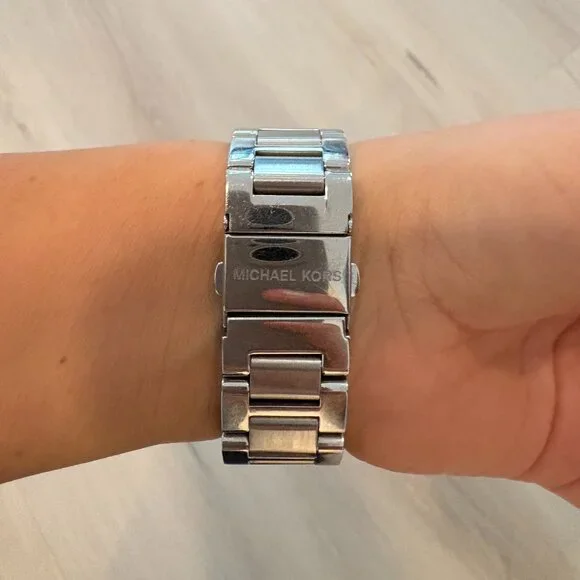 Michael Kors Oversized Silver Watch - Picture 2 of 5